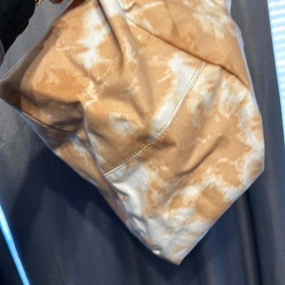 Thirty One Tan Tie Dye Print Bag​ - Picture 4 of 7